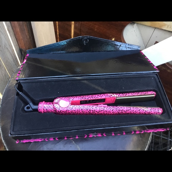 Herstyler Pink Leopard flat iron - Picture 5 of 6